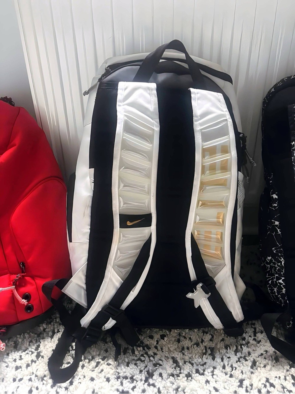 White Nike elite backpack, AUTHENTIC AND BRAND NEW
